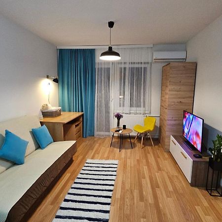 Grandpa Vojin'S Cozy Corner Apartamento Subotica Exterior foto