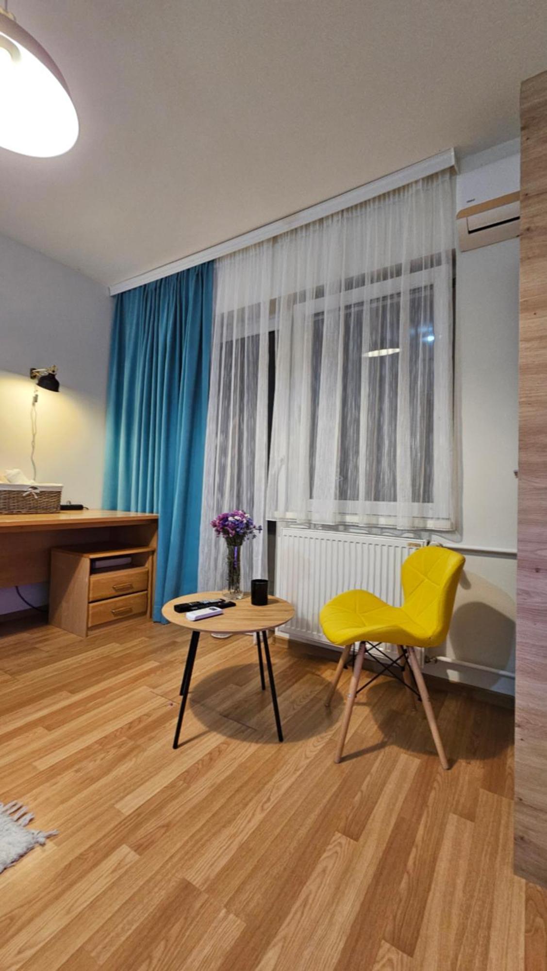 Grandpa Vojin'S Cozy Corner Apartamento Subotica Exterior foto